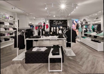 Karl-Lagerfeld-11