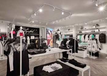 Karl-Lagerfeld-12
